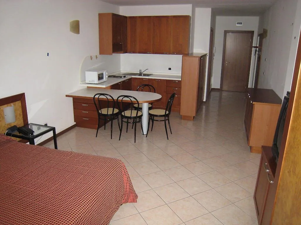 Residence Valfiorita Negrar 0*,